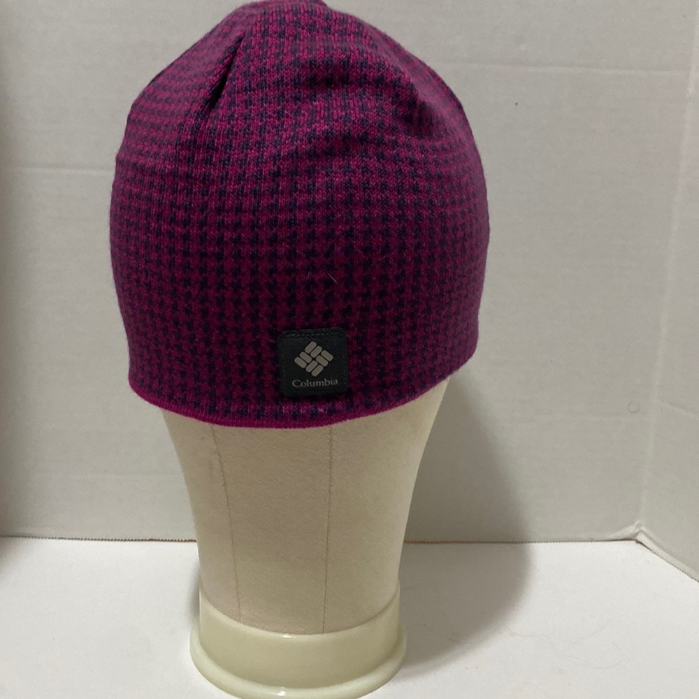 Columbia reversible women’s beanie hat